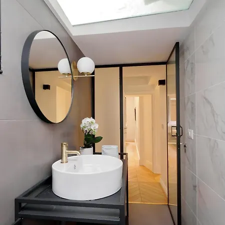 Eve At Trevi Fountain Apartament