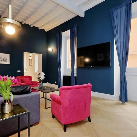 Eve At Trevi Fountain