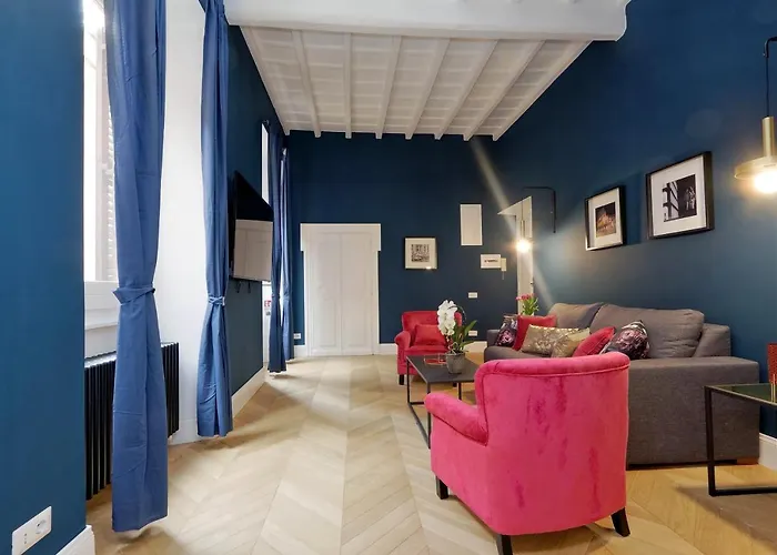 Eve At Trevi Fountain