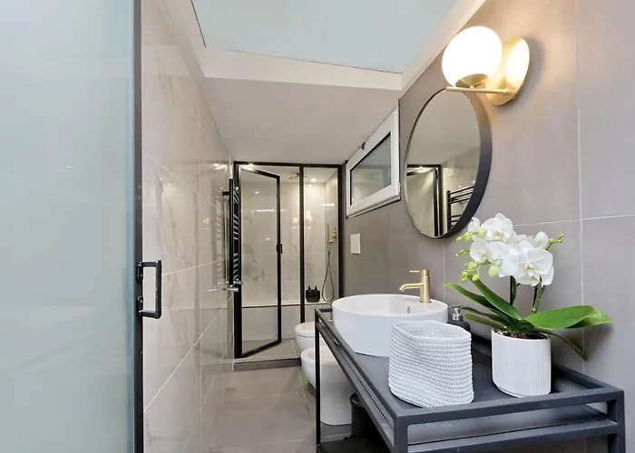 Eve At Trevi Fountain Apartment *