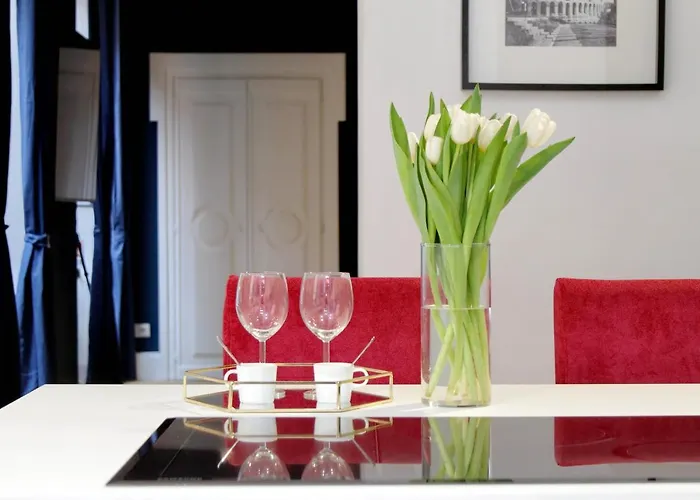 Eve At Trevi Fountain Apartment *